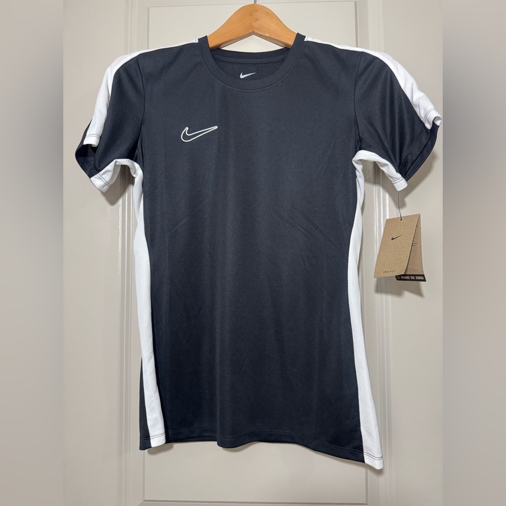 NWT Nike Women’s Dri-FIT Soccer Training Shirt Navy White Athletic Top